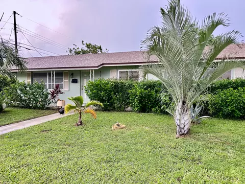 1158 W 24th St, Riviera Beach, FL 33404
