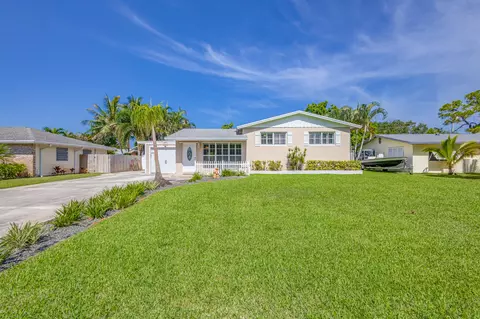 1506 Seabrook, Tequesta, FL 33469