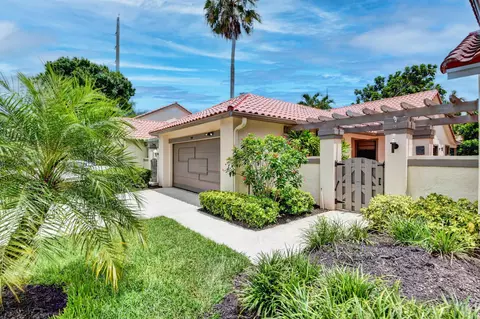 5532 Eton Court Ct, Boca Raton, FL 33486