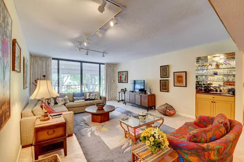20100 Boca W #133, Boca Raton, FL 33434