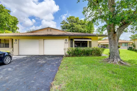 1663 Palmland Dr #17-C, Boynton Beach, FL 33436
