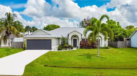 241 SW Starfish Ave, Port St Lucie, FL 34983