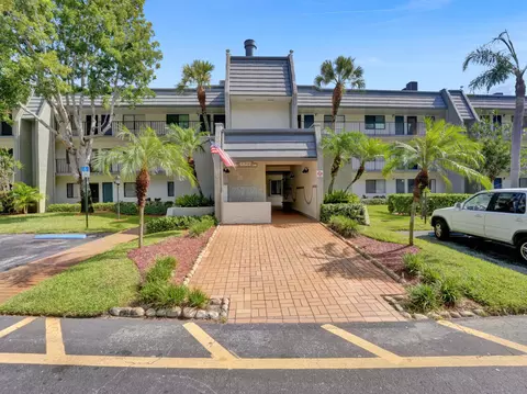 4822 Esedra Ct #306, Lake Worth, FL 33467