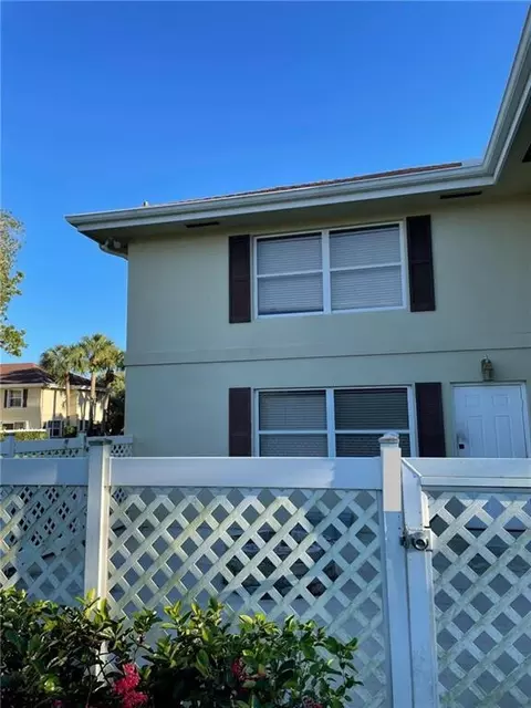 10 Amherst #A, Royal Palm Beach, FL 33411
