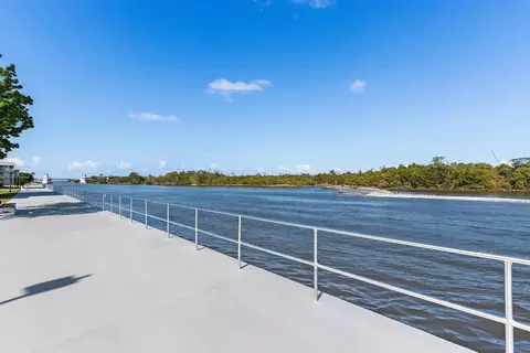 800 Horizons W #208, Boynton Beach, FL 33435