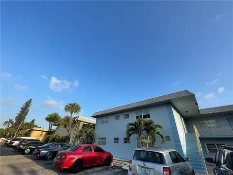 1021 NW 45th St #8, Pompano Beach, FL 33064