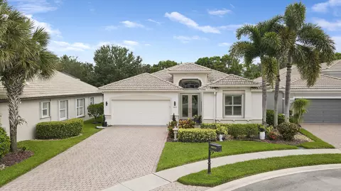 6842 Rienzo St, Lake Worth, FL 33467