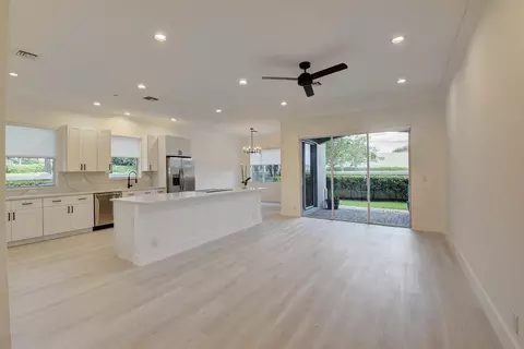 79 Nottingham Pl, Boynton Beach, FL 33426