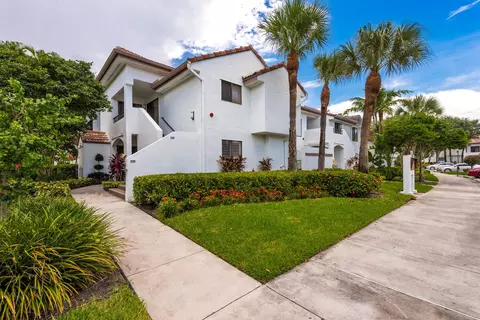 7254 Clunie Pl #15001, Delray Beach, FL 33446