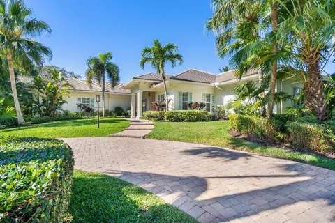 745 Lagoon Rd, Vero Beach, FL 32963