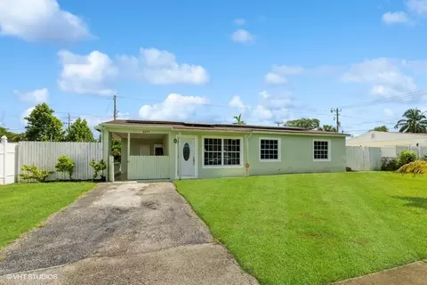 6241 SW 15th Ct, North Lauderdale, FL 33068