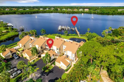 1102 SE Mitchell Ave #305, Port Saint Lucie, FL 34952