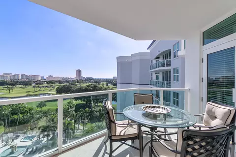 550 SE Mizner Blvd #B810, Boca Raton, FL 33432
