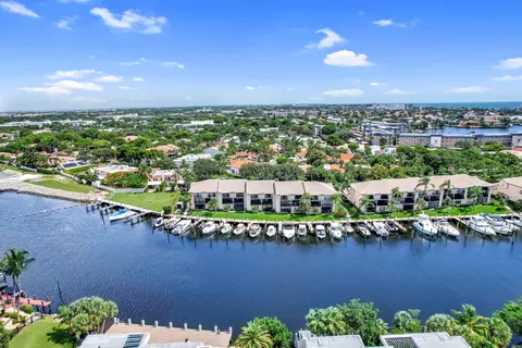 210 Captains Walk #714, Delray Beach, FL 33483