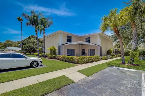 1538 N Lawnwood 4 Cir #4, Fort Pierce, FL 34950