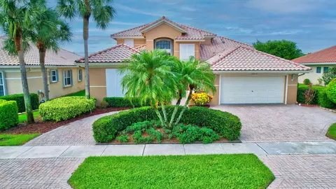 6679 Jog Palm Dr, Boynton Beach, FL 33437