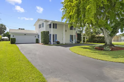 6410 Carambola Cir, Lake Clarke Shores, FL 33406