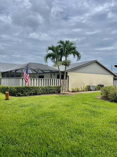 1547 Pheasant Walk #D, Fort Pierce, FL 34950
