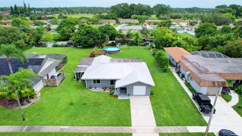 932 Camellia Dr, Royal Palm Beach, FL 33411