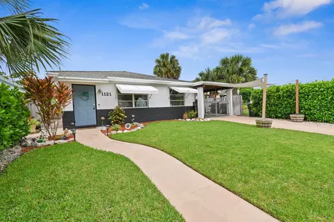 1121 N L St, Lake Worth Beach, FL 33460