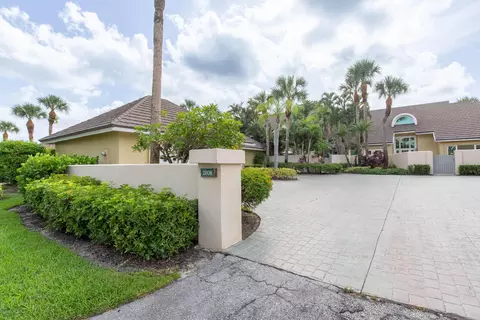 2608 Muirfield Ct, Wellington, FL 33414