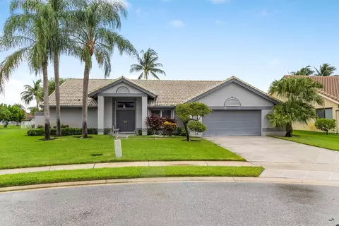 6037 Wedgewood Village Cir, Lake Worth, FL 33463
