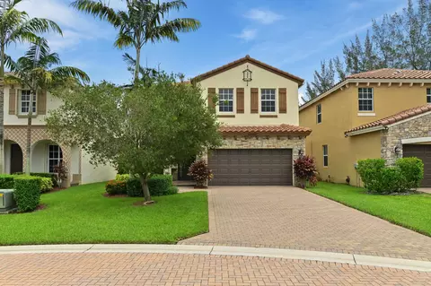 7900 Patriot St, Lake Worth, FL 33463