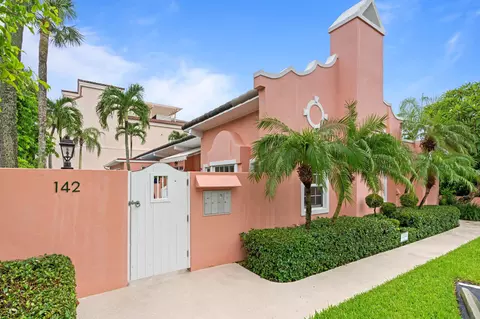 134 Peruvian Ave #101, Palm Beach, FL 33480