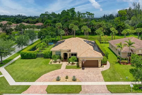 9123 Winterhaven Cir, West Palm Beach, FL 33411