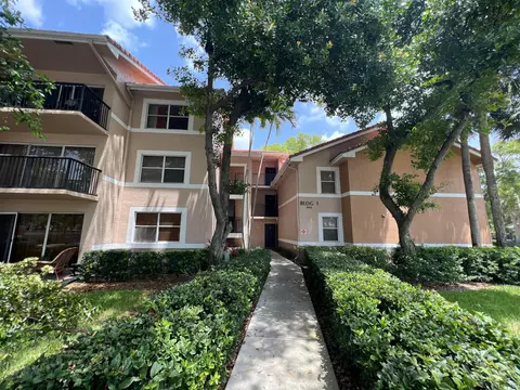 8955 Wiles Rd #208, Coral Springs, FL 33067
