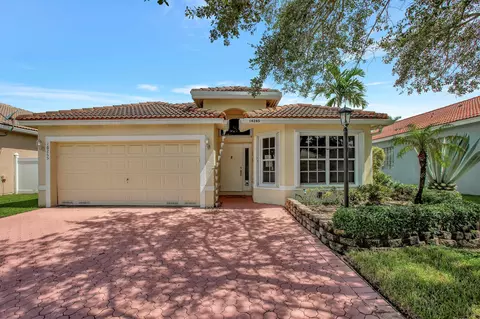 16265 NW 24th St, Pembroke Pines, FL 33028