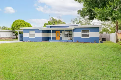 109 Beach Ave, Port Saint Lucie, FL 34952