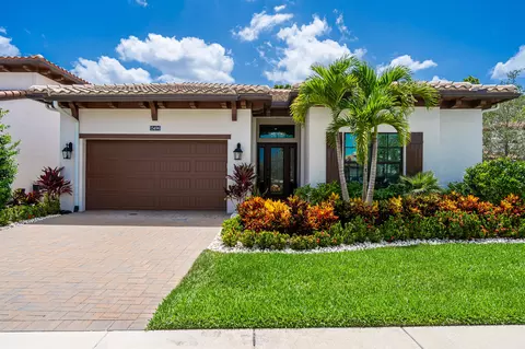 13496 Machiavelli Way, Palm Beach Gardens, FL 33418