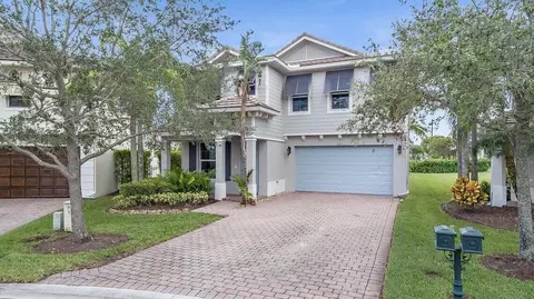 521 Mulberry Grv, Royal Palm Beach, FL 33411