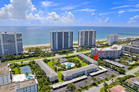2760 Banyan Rd #32, Boca Raton, FL 33432