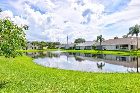 4276 SE Brittney Cir, Port Saint Lucie, FL 34952