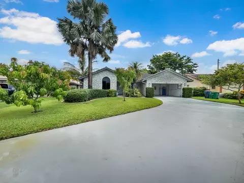 4502 NW 73rd Ave, Coral Springs, FL 33065