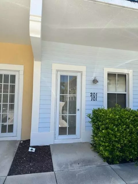 425 Greenwich Cir #201, Jupiter, FL 33458