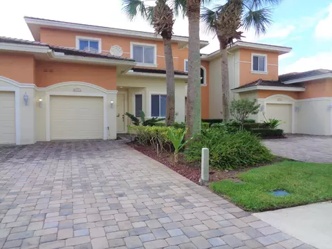 2503 Stockbridge Sq SW, Vero Beach, FL 32962