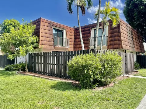 6445 Red Pine Ln #A, Greenacres, FL 33415
