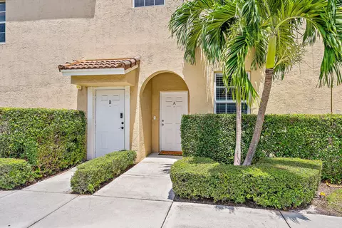 103 Lighthouse Cir #A, Tequesta, FL 33469