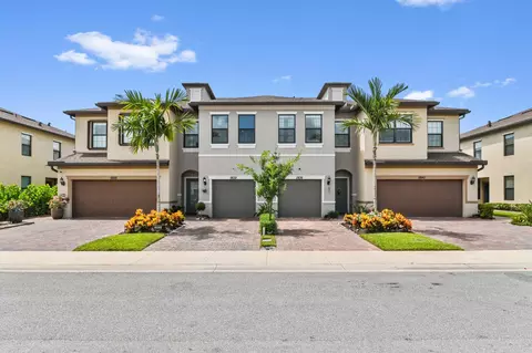 2832 Troubadour St, Palm Springs, FL 33406