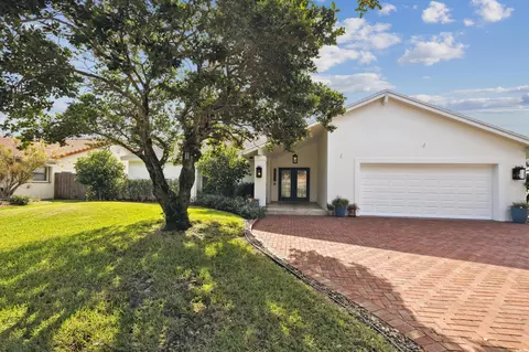 1083 NW 96 Ave, Plantation, FL 33322