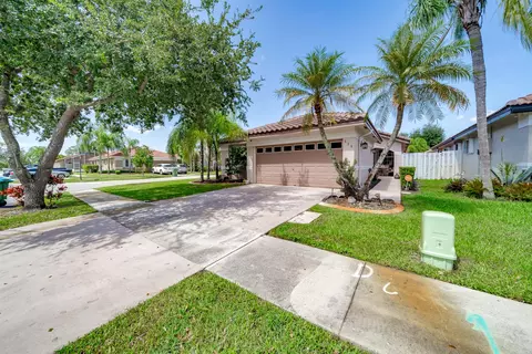 520 SW 176th, Pembroke Pines, FL 33029