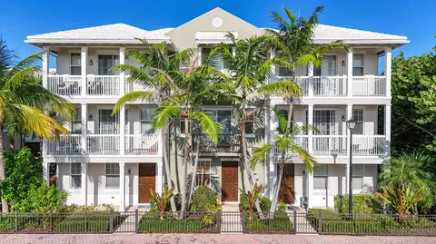 125 SW 2nd Ave, Delray Beach, FL 33444