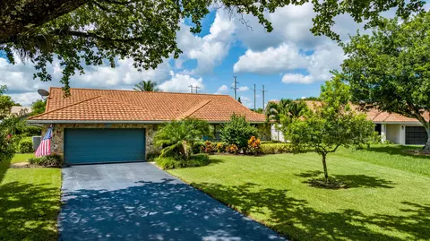 5024 NW 66th Dr, Coral Springs, FL 33067