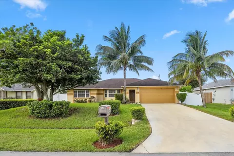 1626 SW Meridian Ave, Port Saint Lucie, FL 34953