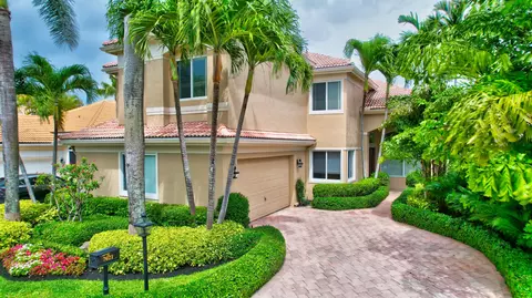 7021 Mallorca Cres, Boca Raton, FL 33433