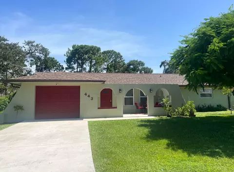 443 SE Calmoso Dr, Port Saint Lucie, FL 34983