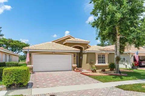 7399 Modena Dr, Boynton Beach, FL 33437